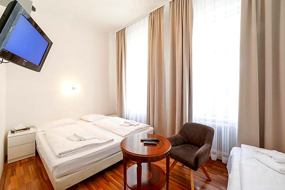 Timeout City Hotel, 5 min to city center, Self Check In