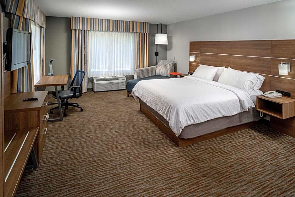 Holiday Inn Express and Suites Pikeville By IHG