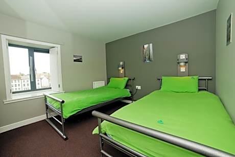 6 Bed Private Room Ensuite