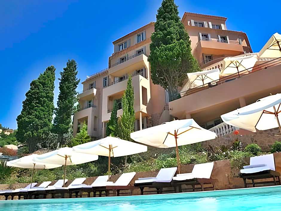Tiara Yaktsa Cote d’Azur