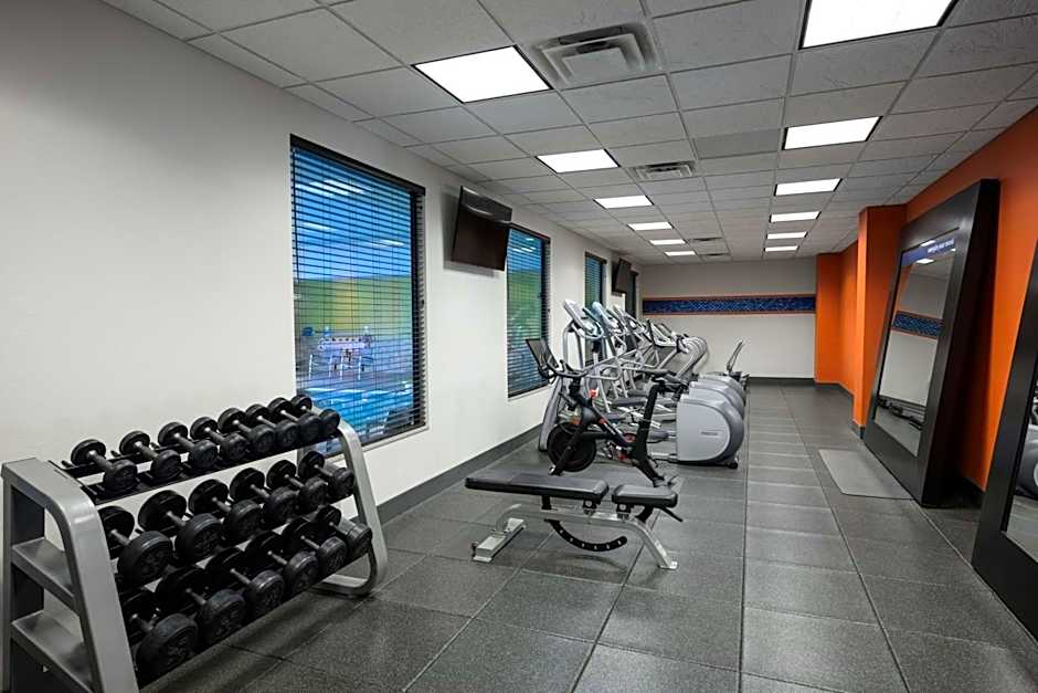 Hampton Inn By Hilton Evansville Airport