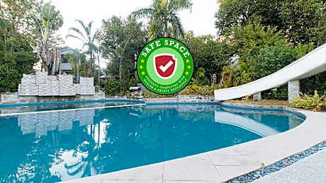 RedDoorz Plus @ Melsol Metro Vigan