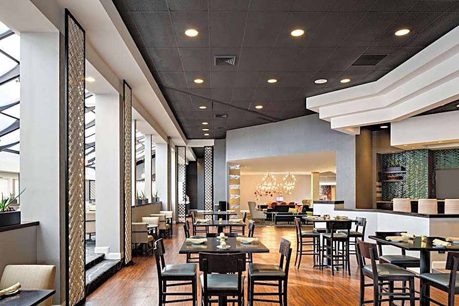 DoubleTree by Hilton Fairfield Hotel & Suites, NJ