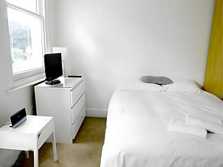 Studio-Standard-Ensuite-Double /Twin