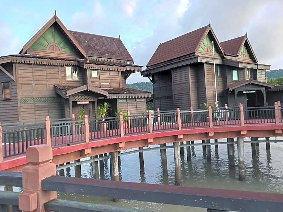 Villa Dalam laut 530