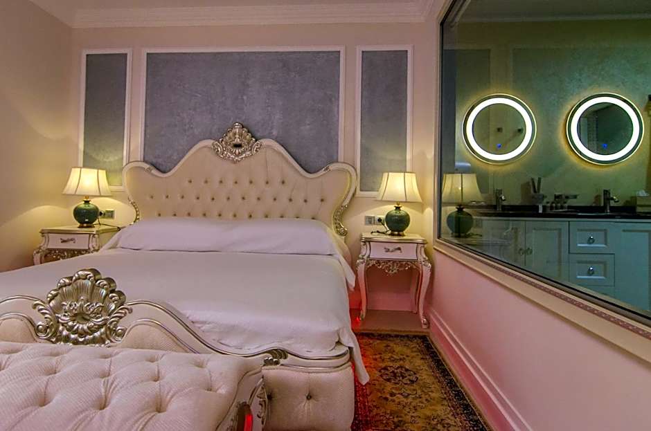 Phoenicia Royal Hotel