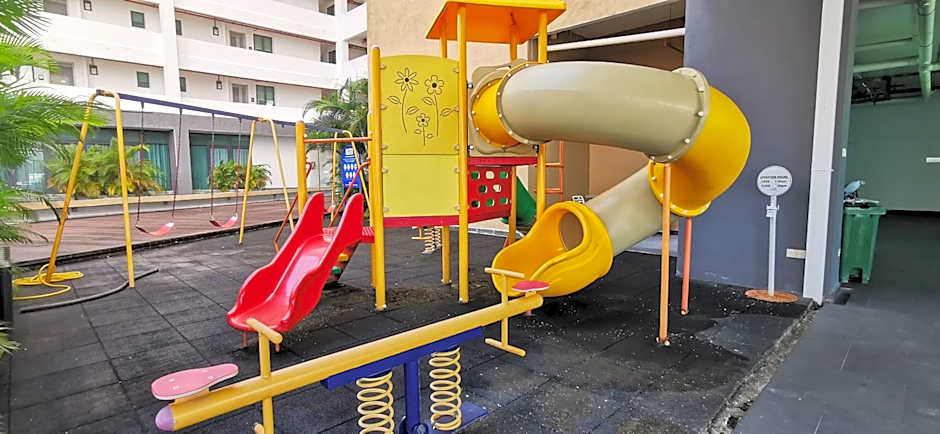 Dwharf Seaview Executive Suit PortDickson