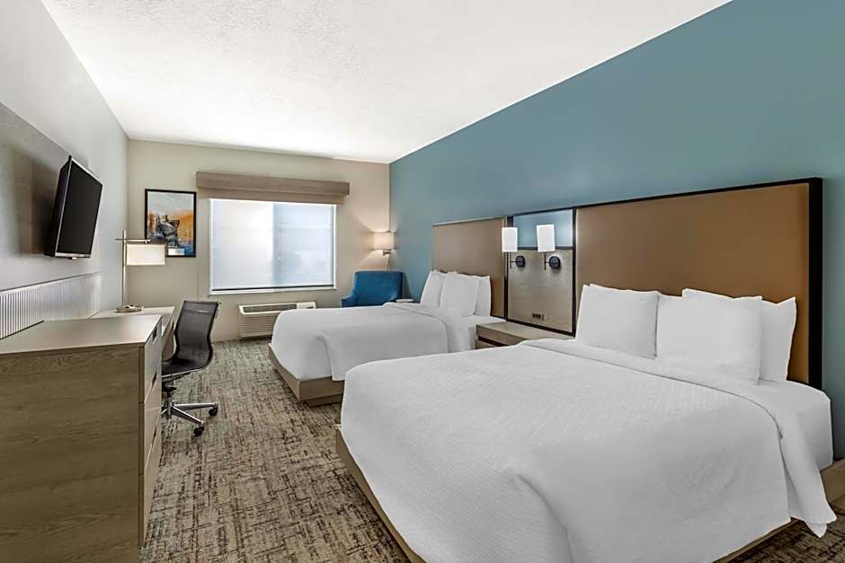 Best Western Plus Airport Inn & Suites