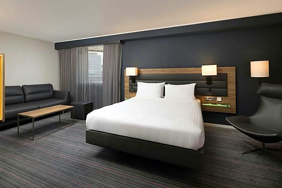 Moxy by Marriott London Stratford