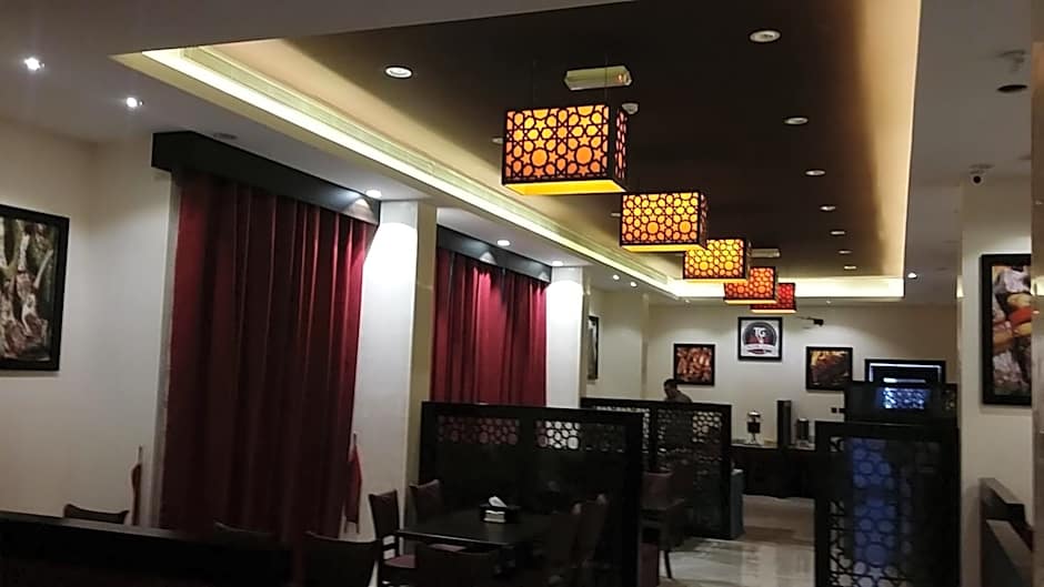 Remas Hotel Suites - Al Khoudh, Seeb, Muscat