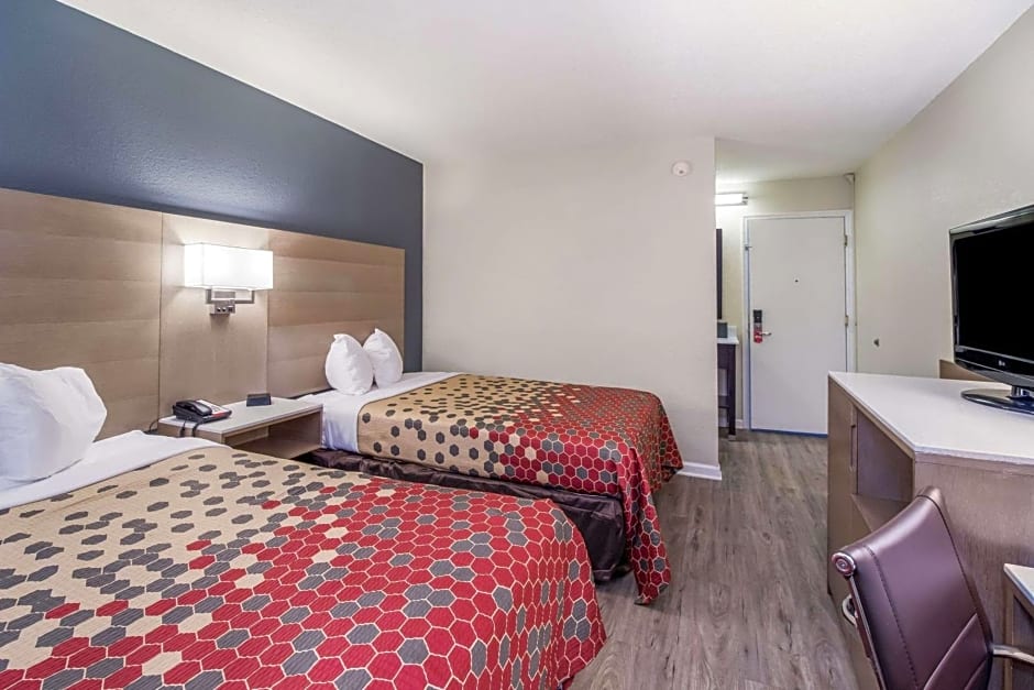 Econo Lodge Cherry Point