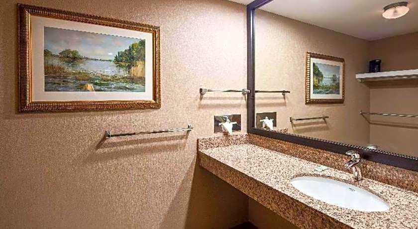 Best Western River Terrace