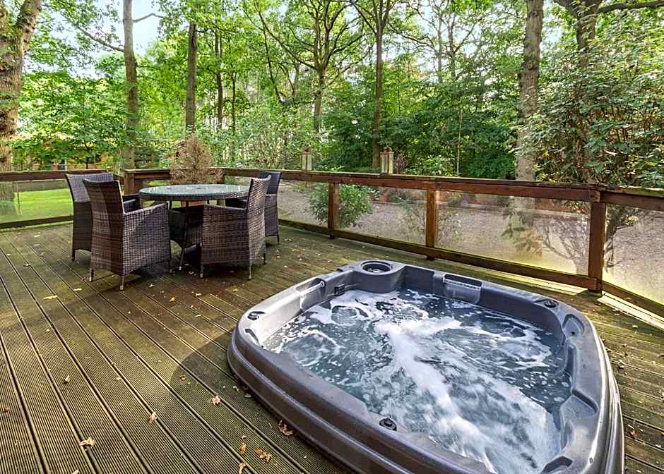 Ladera Retreat Lodges