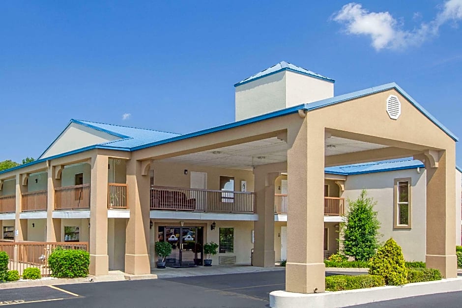 Photo 1 of 23 of Days Inn & Suites by Wyndham Pine Bluff