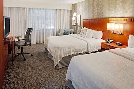 Standard Queen Room with Two Queen Beds