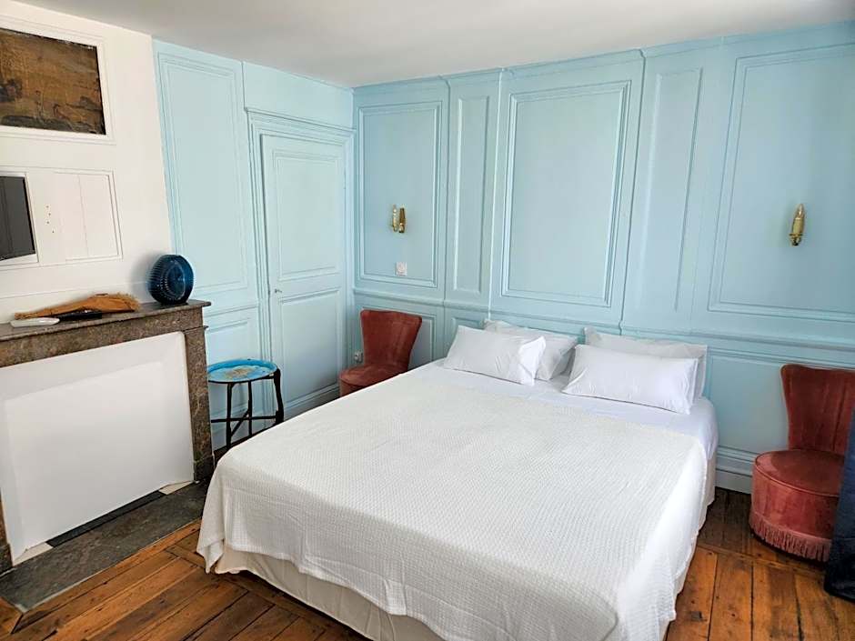 LE ZOLA