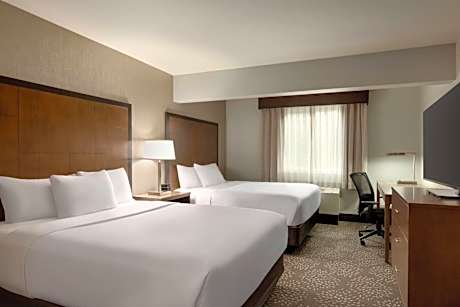 Deluxe Queen Room with Two Queen Beds