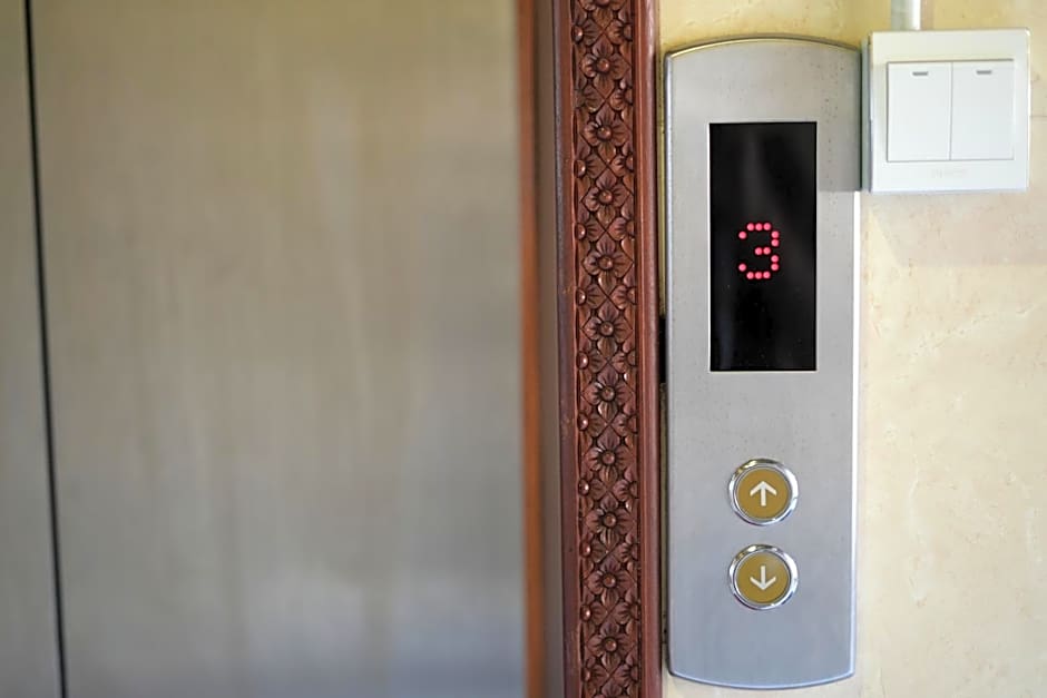 Hello Cambodia Boutique