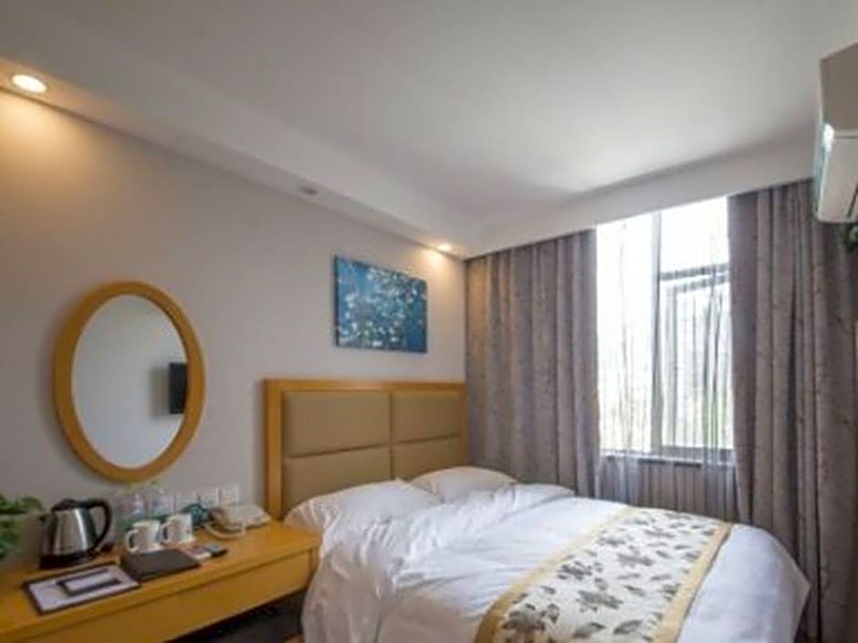 GreenTree Inn ShanDong Zaozhuang Tengzhou Xueyuan East Road Guiheyuan Business Hotel