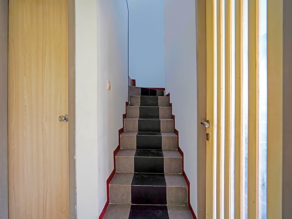 91743 Choirul Residence