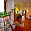Guesthouse Hyakumanben Cross