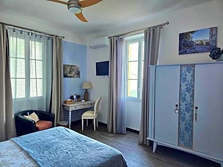 Queen Room with Sea View