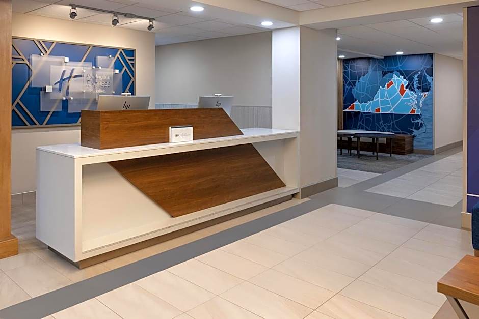 Holiday Inn Express & Suites Leesburg - Historic District by IHG