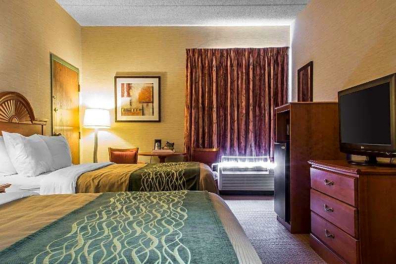 Quality Inn & Suites Mansfield Area