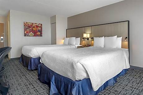 Queen Room with Two Queen Beds - Non-Smoking