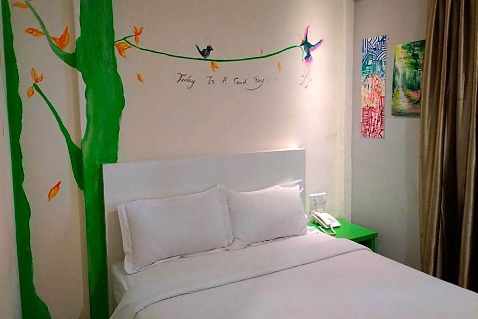 Hotel Strawberry Fields