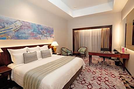 Club Deluxe King Room