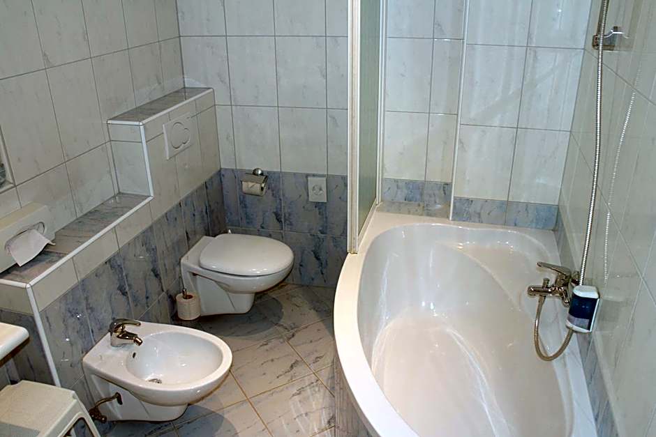 Altstadt Hotel Mosser Villach mit Parkplatz