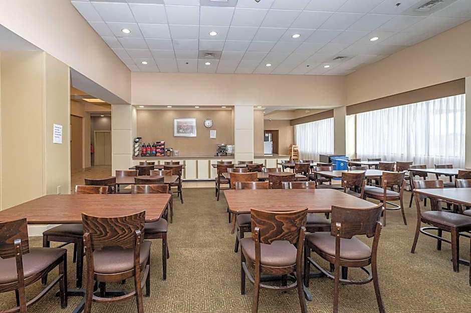 La Quinta Inn & Suites by Wyndham New Haven