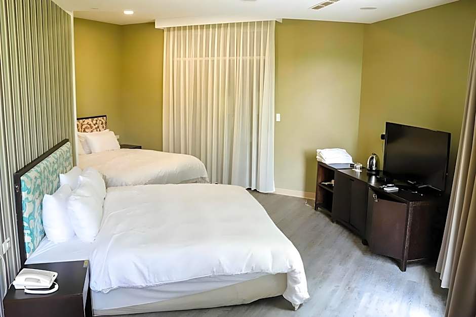 The Loft Seaside Suite