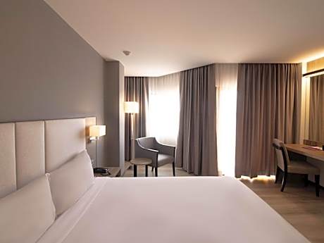 Superior Double Room with City View