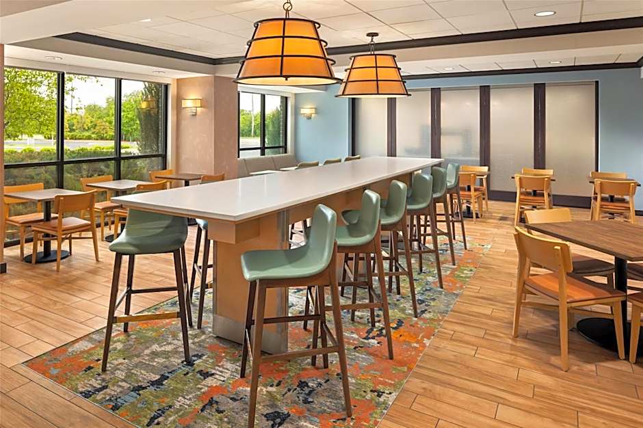 Hampton Inn By Hilton Minneapolis/Roseville, MN