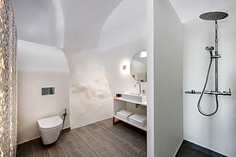 Junior Suite with Outdoor Pool