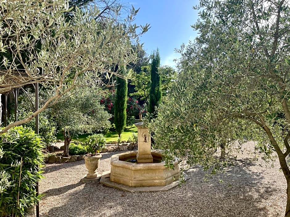 Domaine Au Coeur des Alpilles