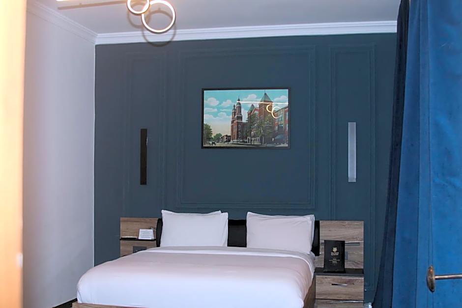 The Hotel Syracuse