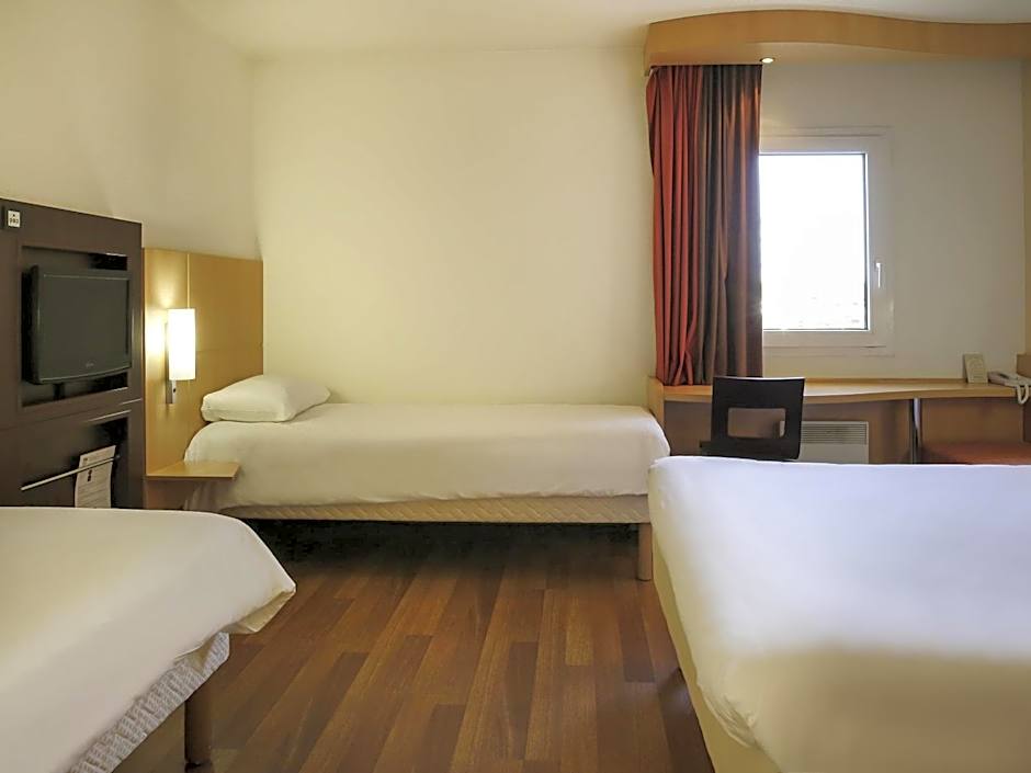 ibis Bourg Jasseron/Teyssonge