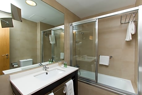 DOUBLE  STANDAR WITH BALCONY