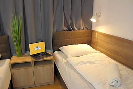 Twin Room with Private Bathroom