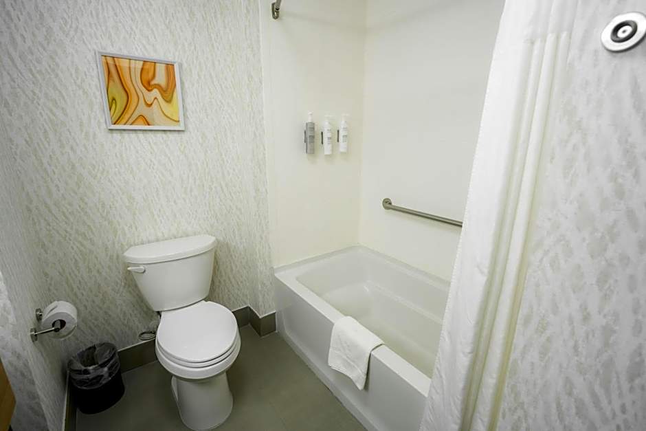 Hampton Inn & Suites Mission