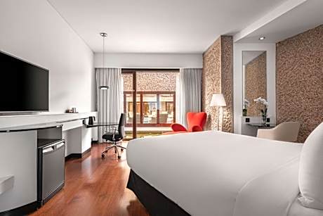 Relaxation King Room