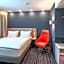 Holiday Inn Express - Hamburg South A7-AS42 By IHG