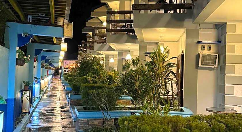 Ferellee Beachfront Inn