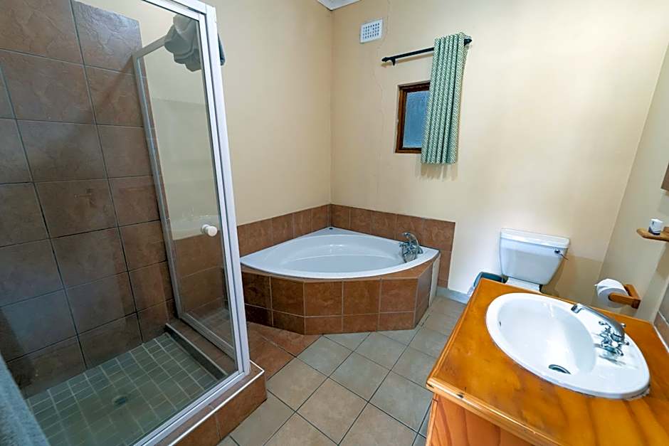 Gooderson Bushlands Game Lodge