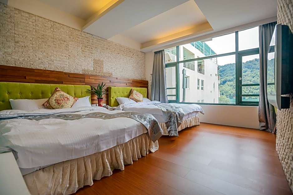 Shuian Lakeside Hotel