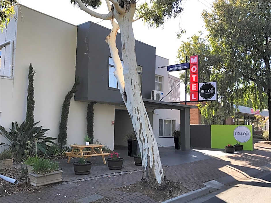 Hello Adelaide Motel and Apartments