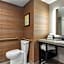 Cambria Hotel New Haven University Area